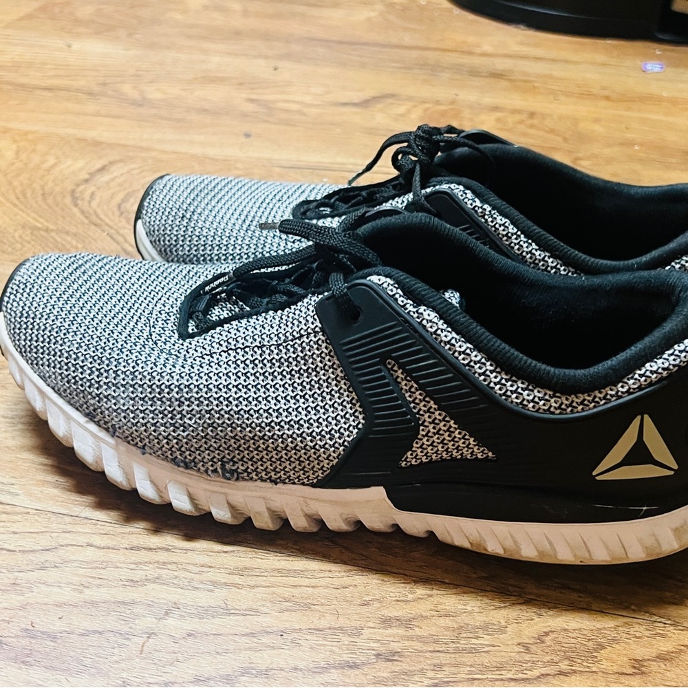 Reebok Men's Black and White Athletic Shoes